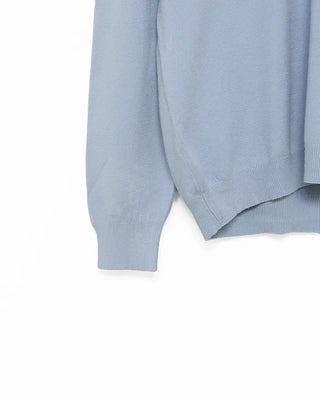 Simple V-neck knit