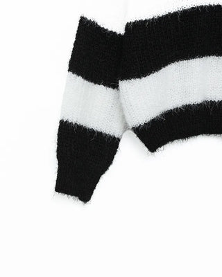 V-neck striped oversized knit