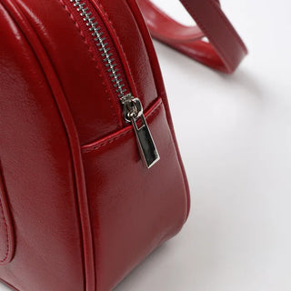 Half-round shoulder bag