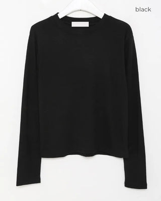 Basic long-sleeved T-shirt
