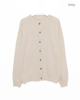 Basic round-button cardigan