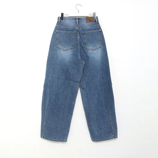 Dart detail balloon denim pants