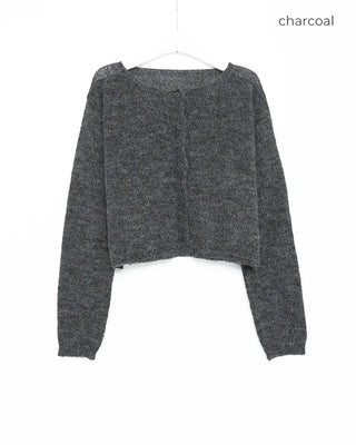Simple round neck cropped cardigan