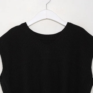 Oversized V-neck knit vest