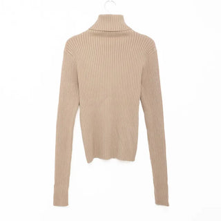 Hand warmer high neck T-shirt