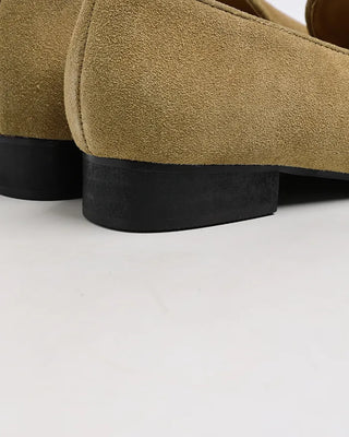 Round-toe slip-on loafers