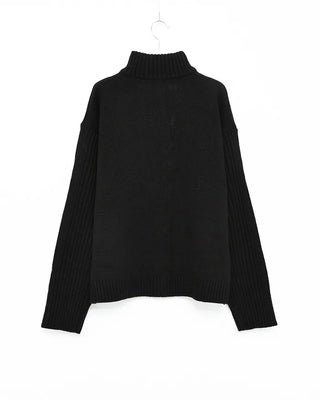 (Unisex) Knit Cardigan with Diagonal Zipper