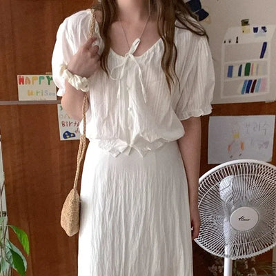 Ribbon short-sleeved blouse