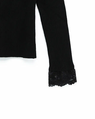 V-neck lace-point knit