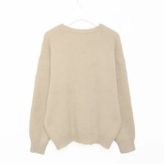 Loose-fit round-neck knit