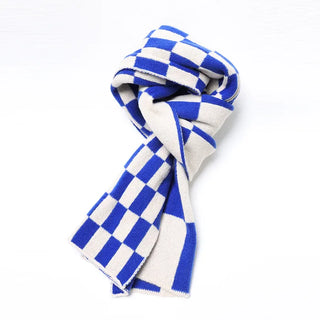 Border check scarf