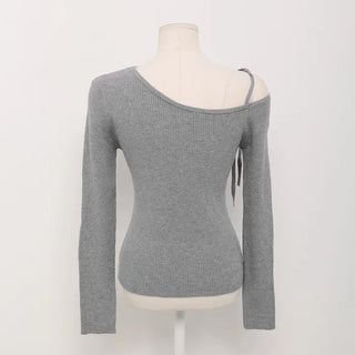 One-shoulder long-sleeved T-shirt