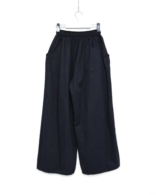Round Tuck Wide Pants
