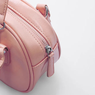 Round tote bag
