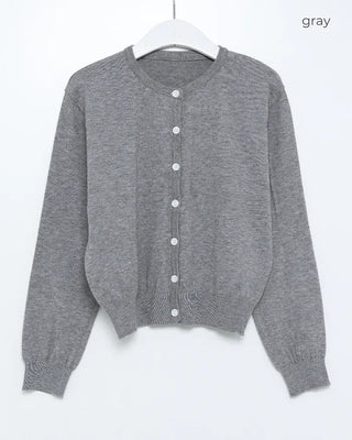 Round neck knit cardigan