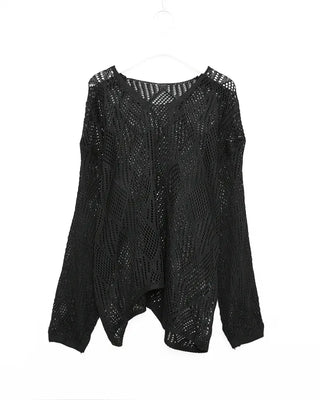 Sleeveless perforated knit set with belt