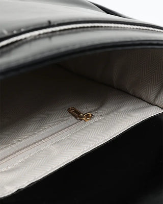 Square chain shoulder bag