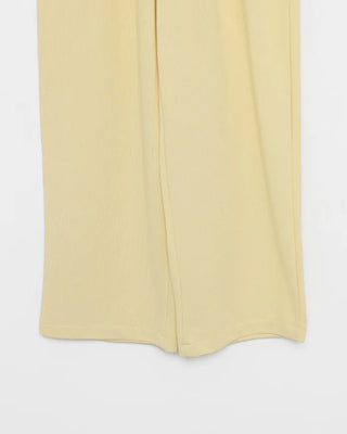 Wide-leg pants with waist ribbon