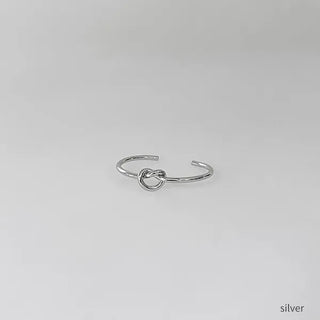 Twisted Round Bangle
