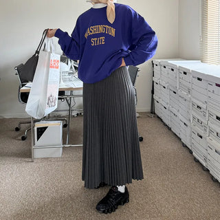 Pleated long skirt
