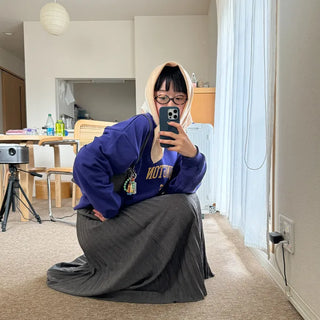 Pleated long skirt