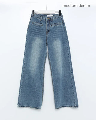 Back-slit bootcut denim pants