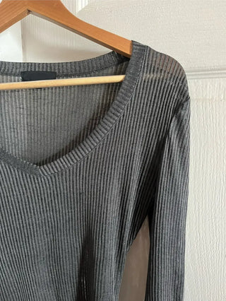 See-through ribbed V-neck slim-fit long-sleeve layered t-shirt