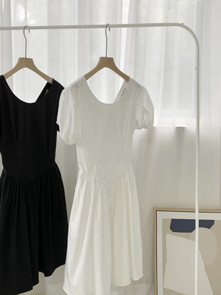 Puff sleeve dress