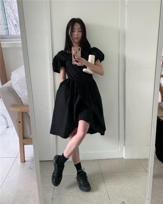 Puff sleeve dress