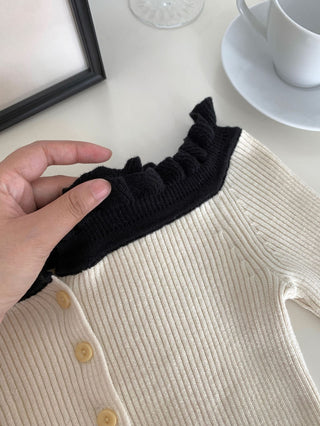 Off-shoulder sweater