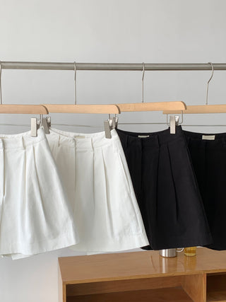 Tight waist shorts