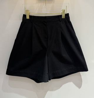 Tight waist shorts