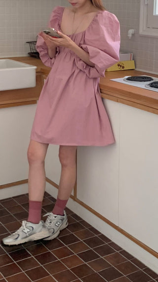 Bubble sleeve dress