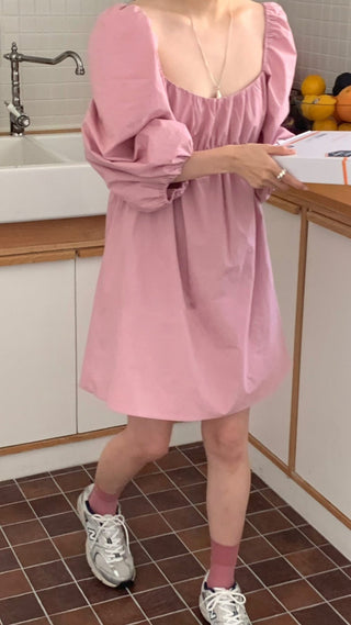 Bubble sleeve dress