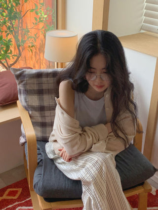 Basic knit cardigan