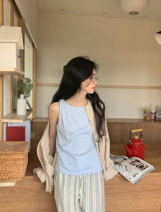 Basic knit cardigan
