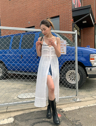 Embroidered suspender skirt