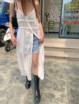 Embroidered suspender skirt