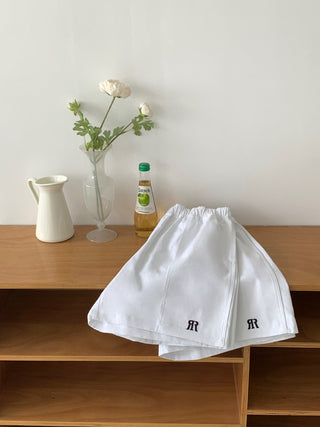 Embroidered shorts