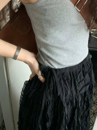 Pleated lace skirt