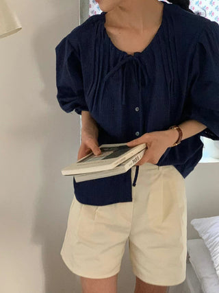 Drawstring pleated shirt