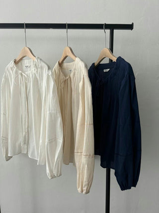 Drawstring pleated shirt