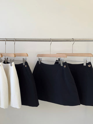 Love mark skirt