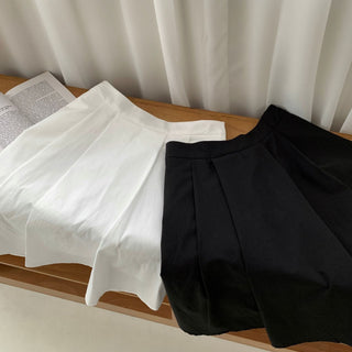 Pleated White skirt