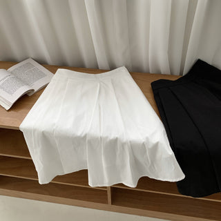 Pleated White skirt