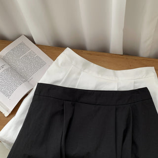 Pleated White skirt