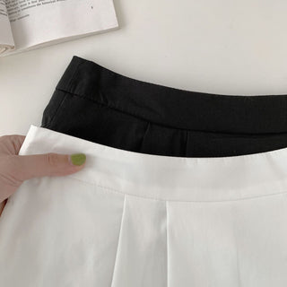 Pleated White skirt
