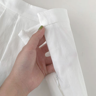 Pleated White skirt