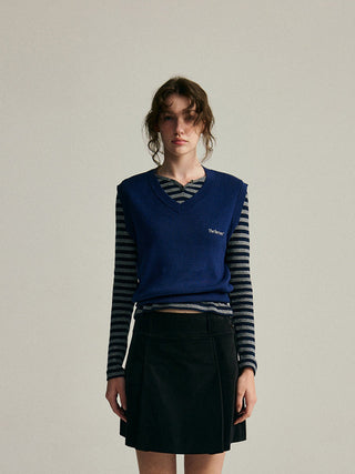 Solid knit vest