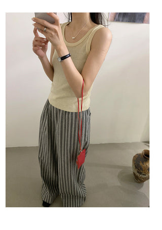 French U-neck vest Top